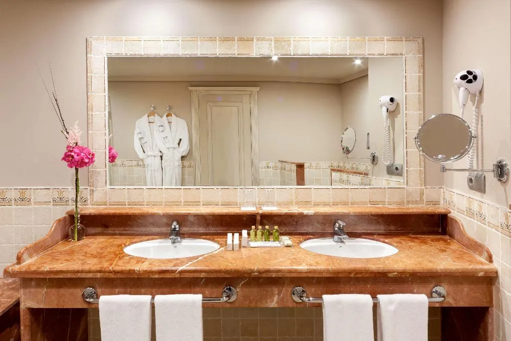 DOUBLE CLUB PREMIUM Room, Barcelo Marbella, Costa Del Sol