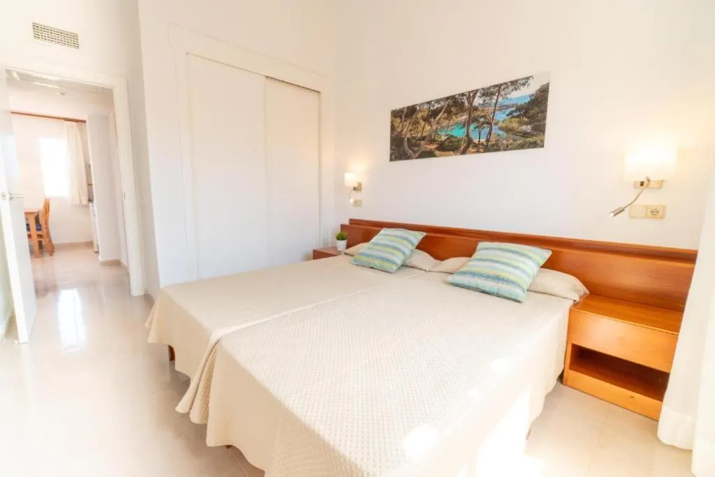 Room, Aparthotel Ciudad Laurel, Majorca