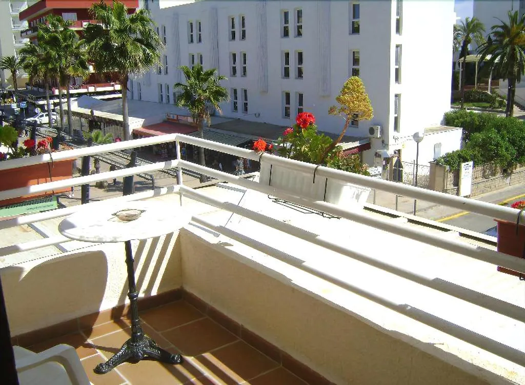 Room, Hostal Saturno, Majorca