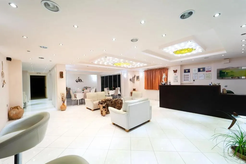 Lobby, Golden Rose, Crete