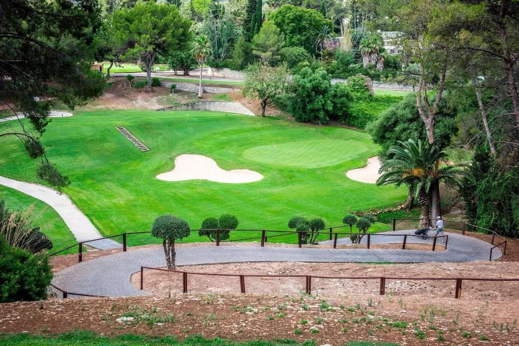 Sports and Entertainment, The St. Regis Mardavall Resort, Majorca