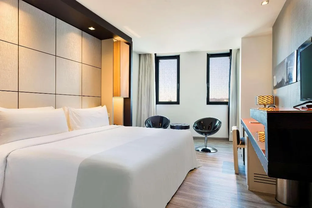 DOUBLE PREMIUM Room, Hotel Barcelona Condal Mar Affiliated by Meliá, Barcelona