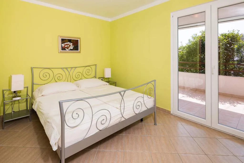 APARTMENT WITH BALCONY Room, Pansion Marjan, Split