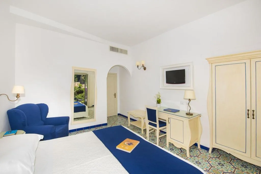 DOUBLE COMFORT Room, Savoia, Naples