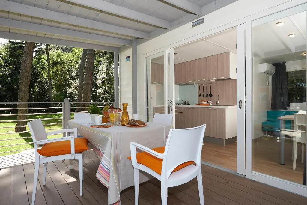 MOBILE HOME CAPACITY 4 Room, Baia Domizia Camping Village, Naples