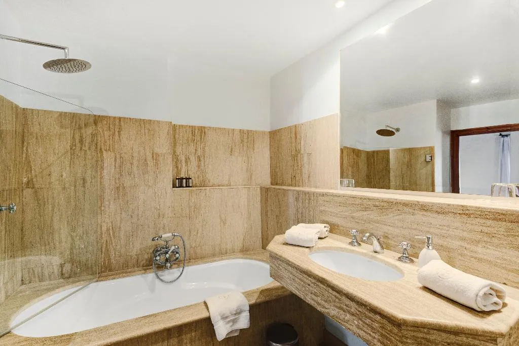 JUNIOR SUITE STANDARD Room, Torrent Fals, Majorca