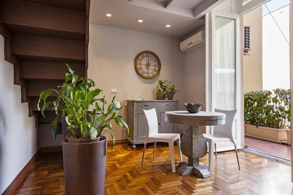APARTMENT DELUXE WITH TERRACE Room, Ferrini Home Residence 150, Catania