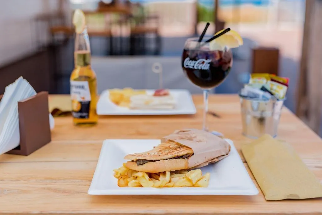 Restaurant, Cumeja Beach Club & Hotel, Naples