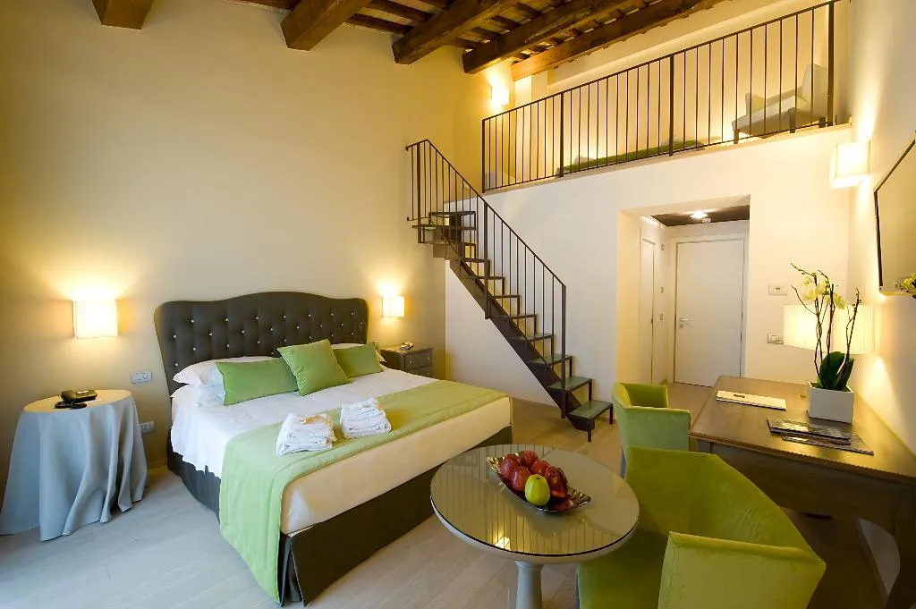 FAMILY ROOM STANDARD Room, Relais dell Olmo, Perugia