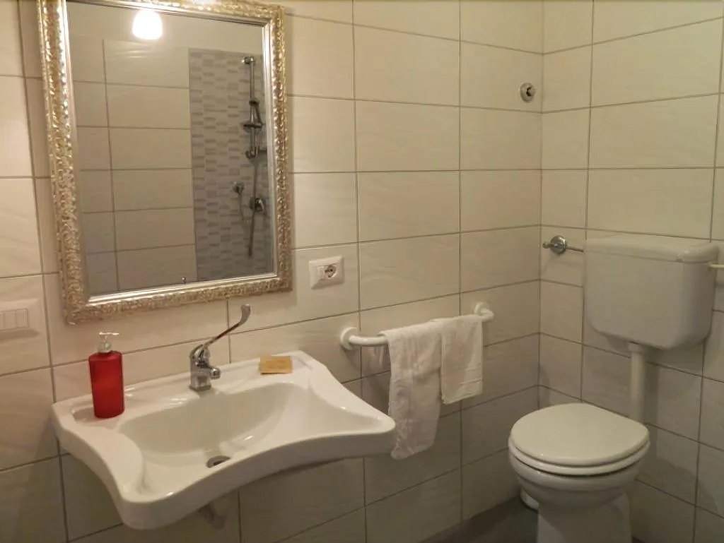 Room, Crispi Rooms, Catania