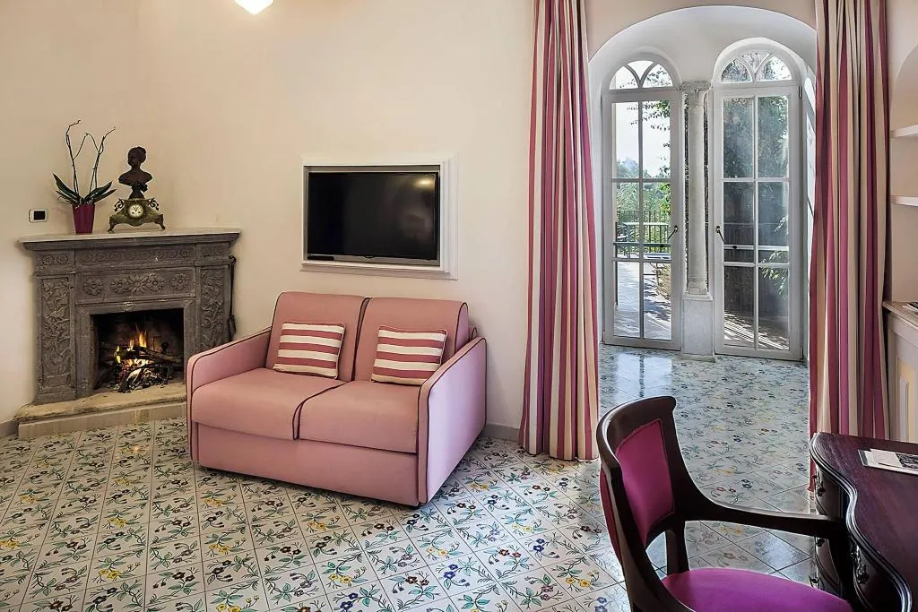 Double or Twin DELUXE SEA VIEW Room, Relais du Silence Villa Maria, Naples