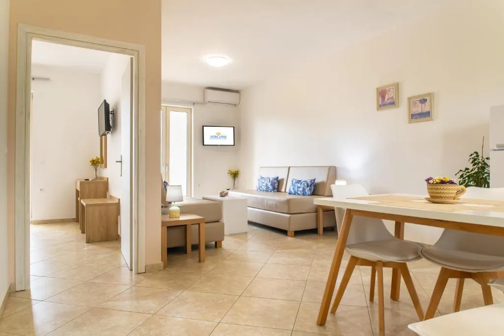APARTMENT BUSINESS Room, Argiri Apartments & Suites, Crete