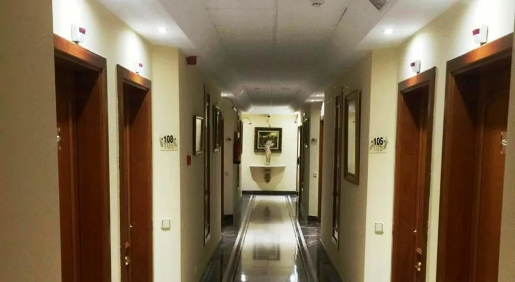Lobby, Hotel Humanes, Madrid
