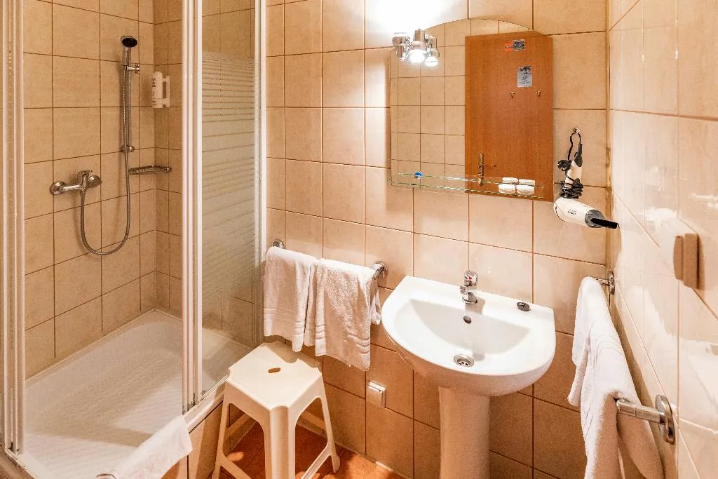 DOUBLE STANDARD Room, Jordan Guest Rooms, Krakow