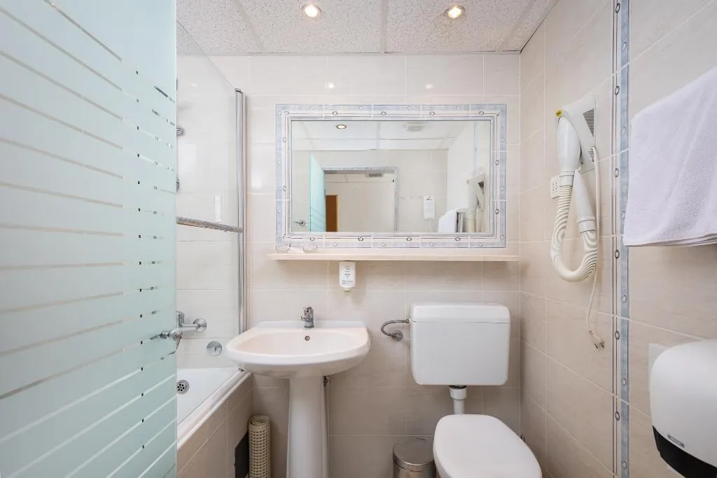 DOUBLE WITH BALCONY Room, MASLINICA Mimosa Lido Palace Hotel, Istria