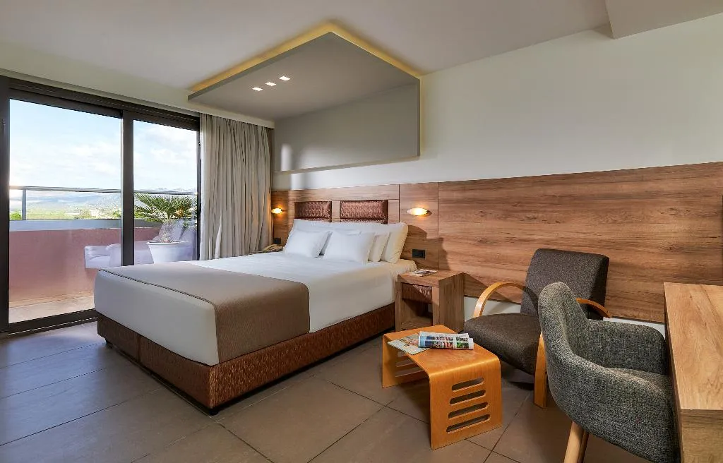 FAMILY ROOM STANDARD Room, Dionisos Hotel, Crete