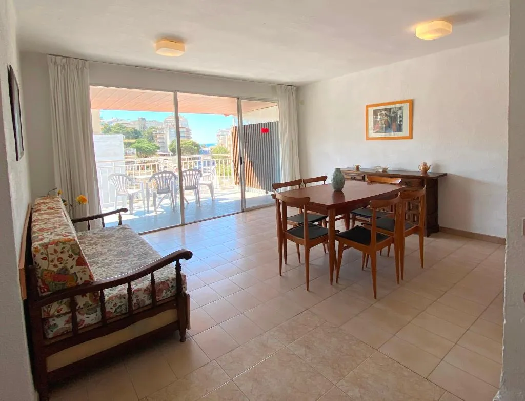 APARTMENT CAPACITY 6 Room, Santa Rosa, Costa Dorada