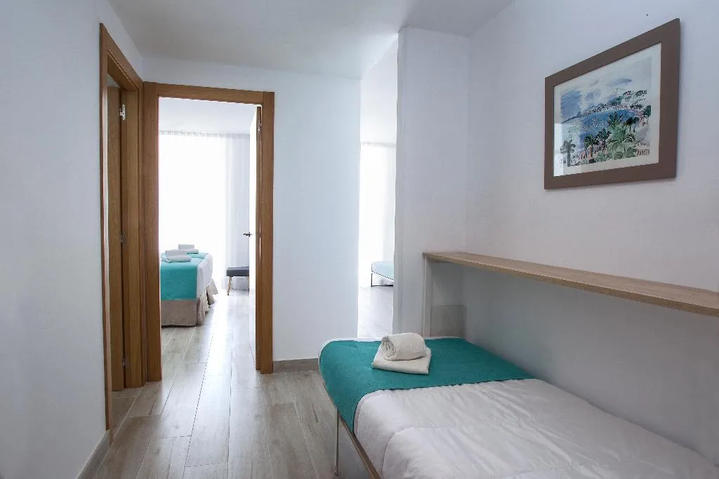 APARTMENT CAPACITY 5 ONE BEDROOM Room, Cye Holiday Centre, Costa Dorada