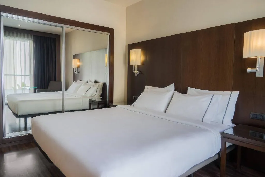 Room, AC Ciudad de Sevilla, Seville