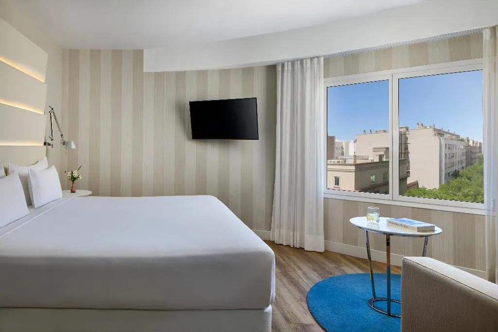 DOUBLE SUPERIOR Room, NH Madrid Balboa, Madrid