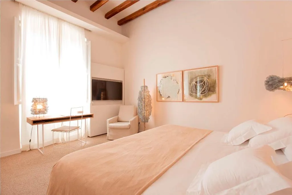 Room, Convent de la Missio, Majorca