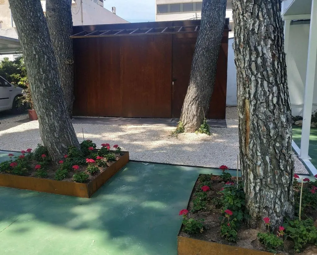 Sports and Entertainment, Capricho, Majorca