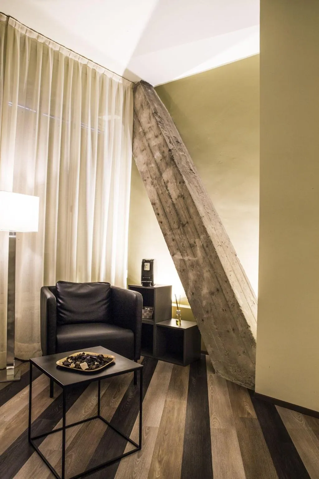 Room, Serendipity Rooms, Milan