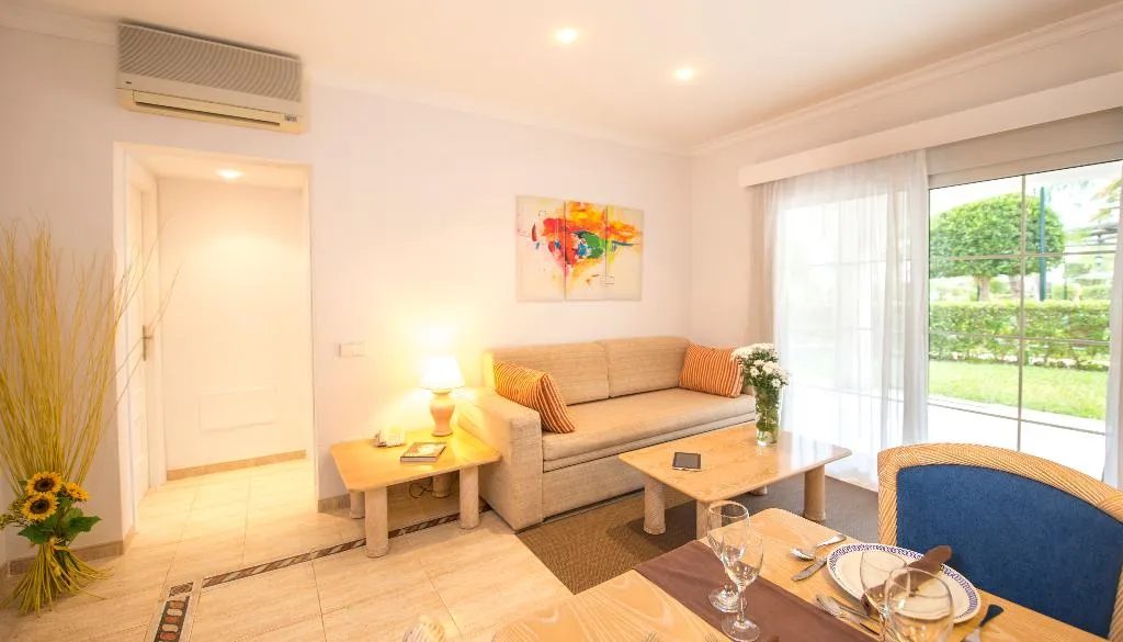 APARTMENT ONE BEDROOM Room, Ona Village Cala d'Or, Majorca
