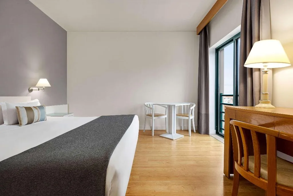 Room KING SIZE BED Room, TRYP Montijo Parque Hotel, Lisbon