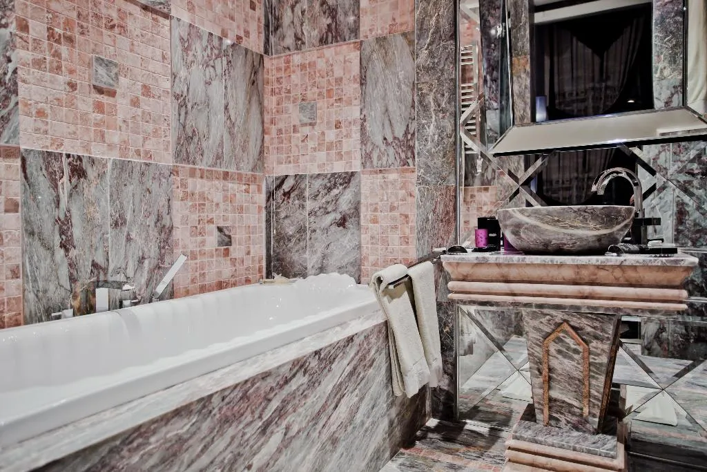 DOUBLE PARK VIEW Room, Royal Castle Design & Spa, Bourgas