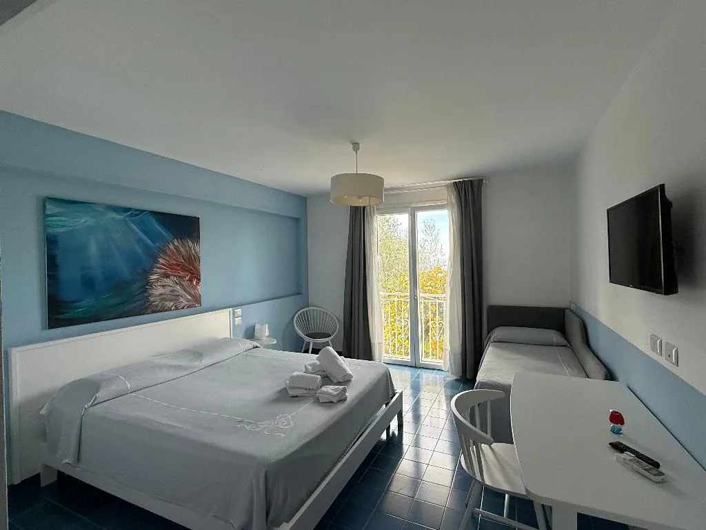 Double or Twin SUPERIOR SEA VIEW Room, Villa Pina Antico Francischiello, Naples
