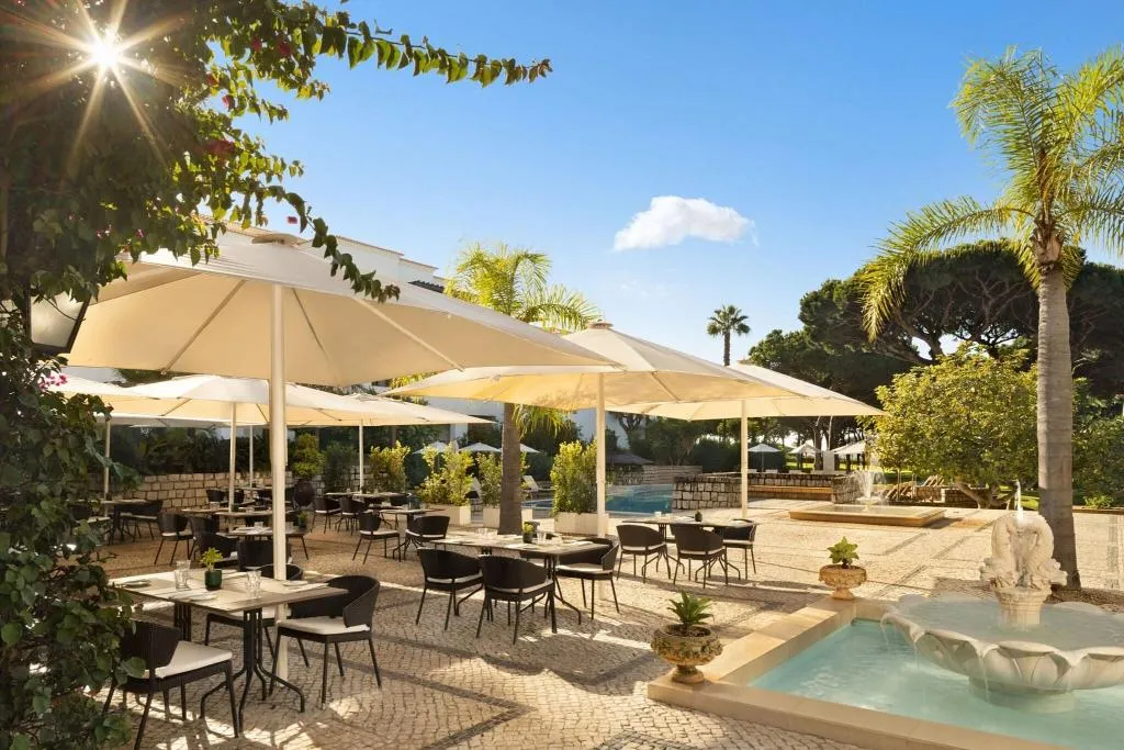 Restaurant, Pine Cliffs Residence, Algarve