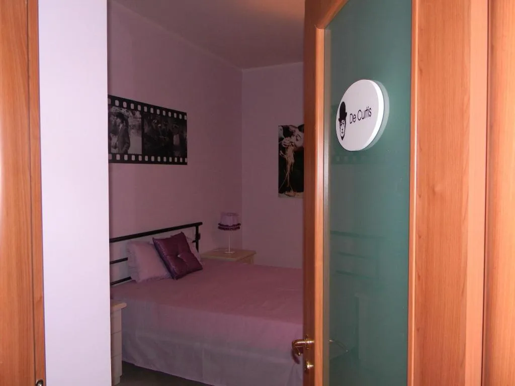 Room, Sanfralù, Naples