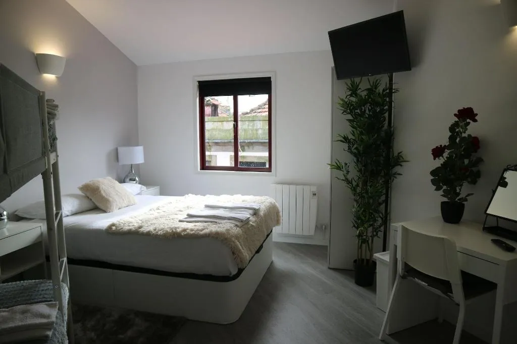 Room, Residencial Triunfo, Porto