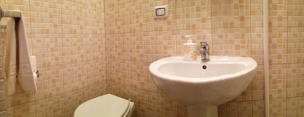 Room, Meltin Rome Guesthouse, Naples
