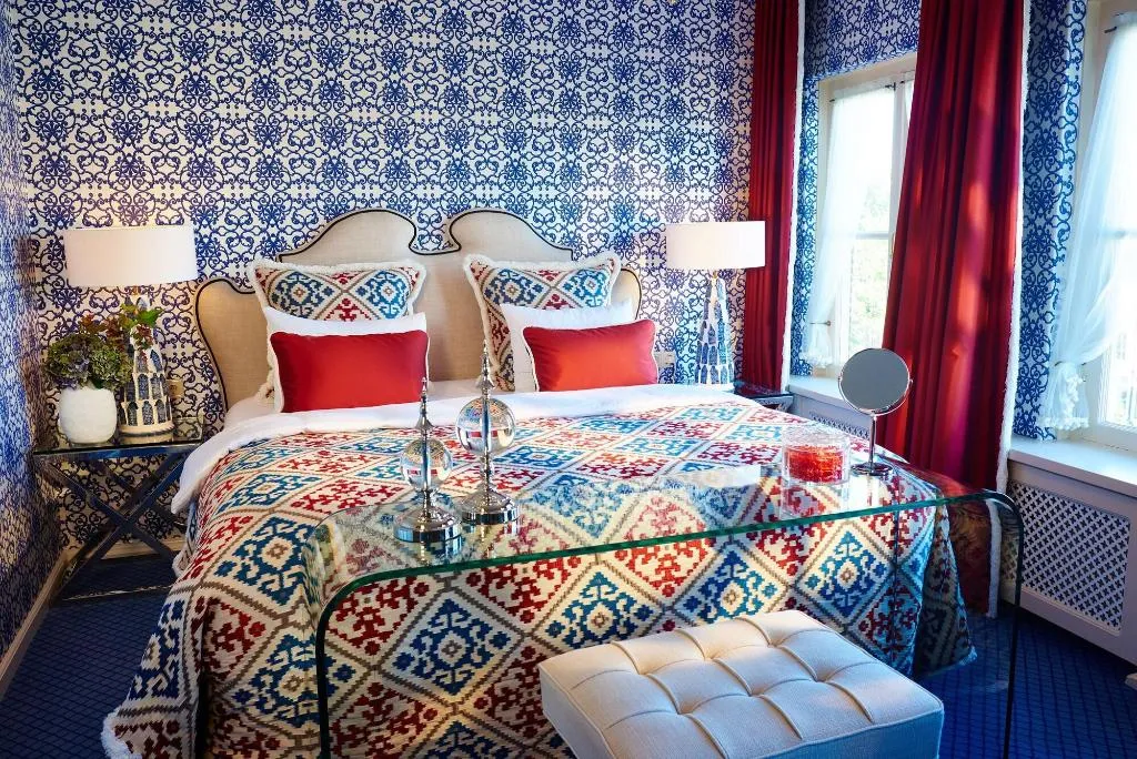 Room, Estherea, Amsterdam