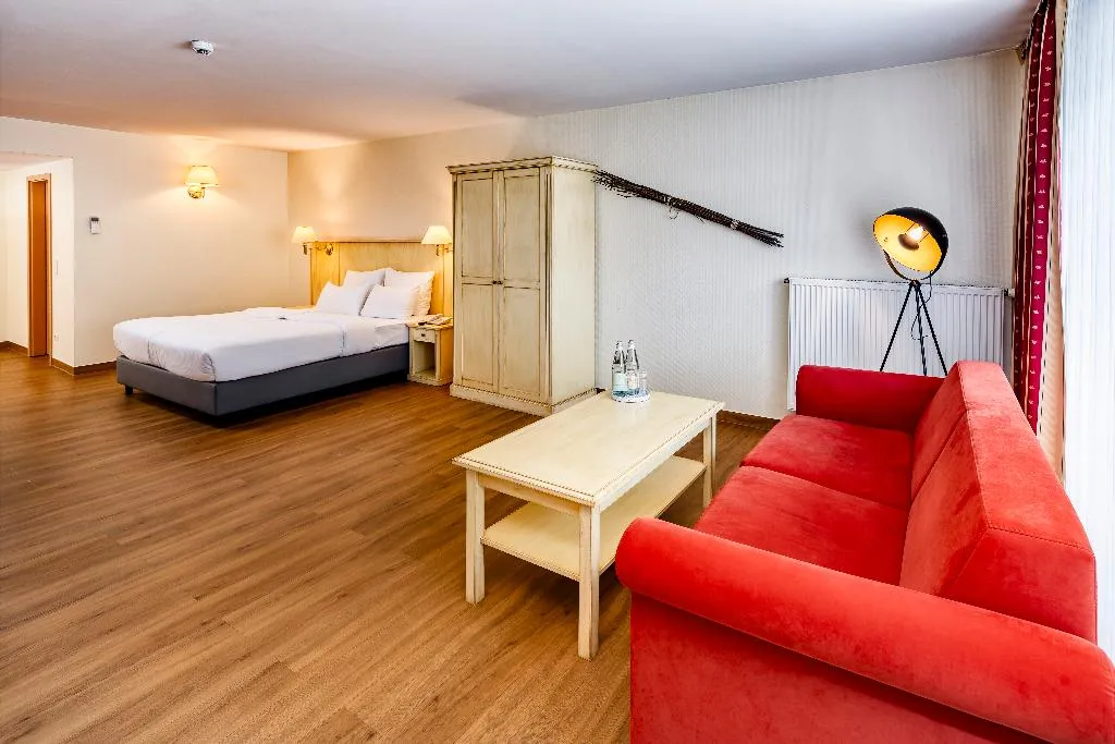 JUNIOR SUITE WITH BALCONY Room, Hotel Chateau Kurfuerstendamm, Berlin