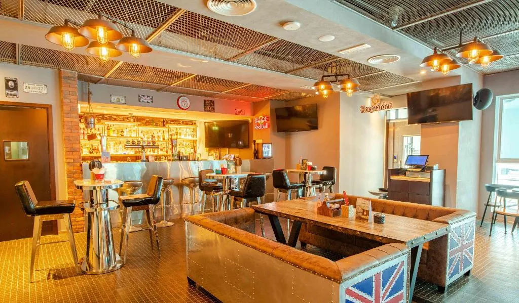 Bar, Grand Mercure Business Bay, Dubai