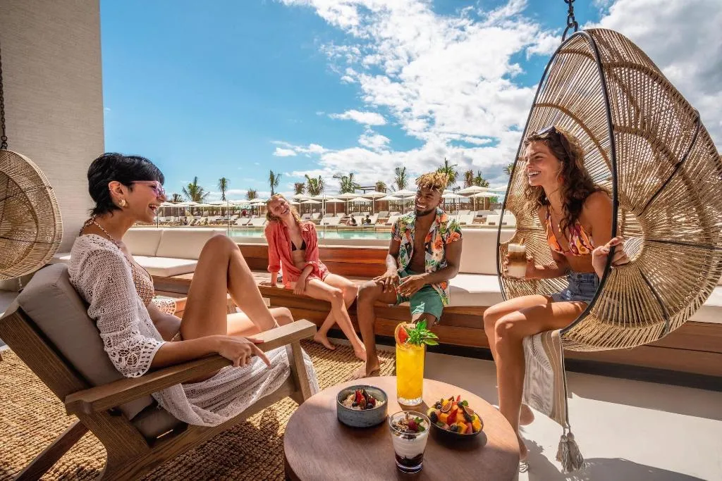 Sports and Entertainment, Hyatt Vivid Grand Island, Cancun Area