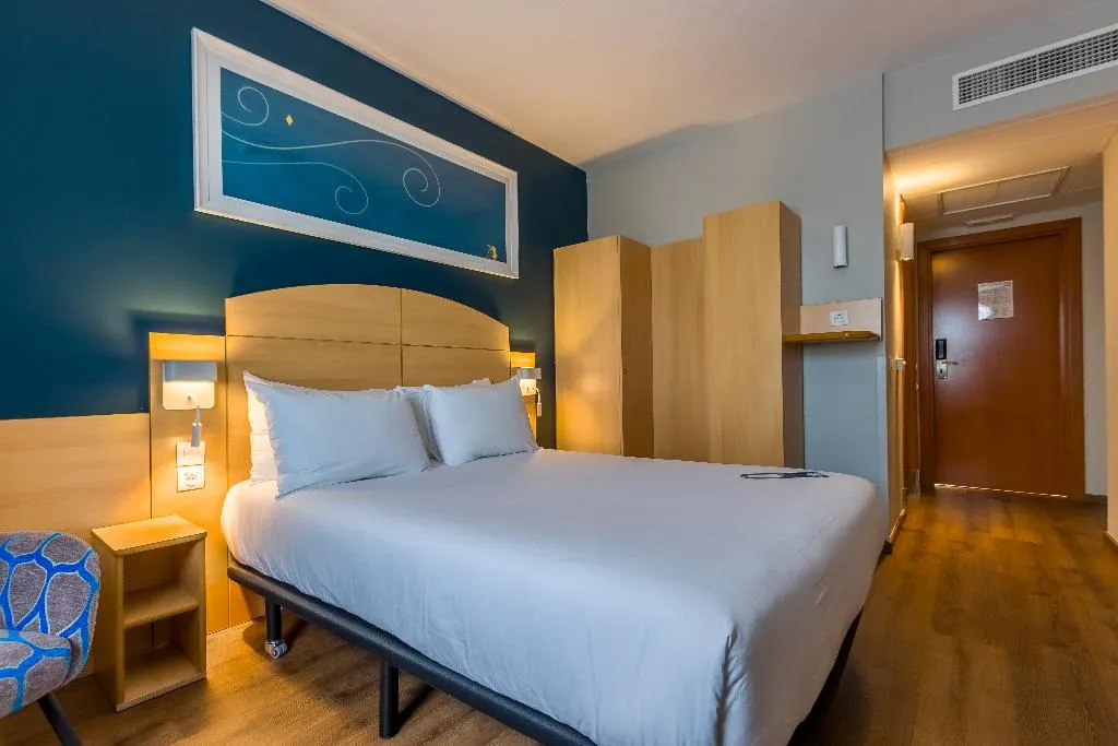 DOUBLE STANDARD Room, Travelodge Madrid Alcala de Henares, Madrid