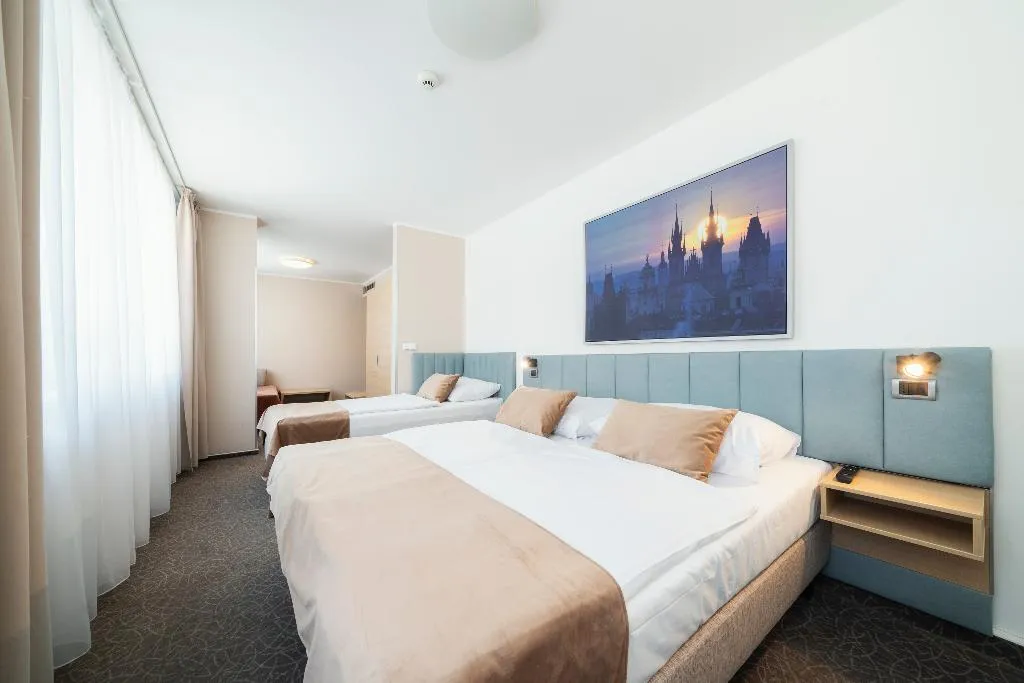 QUADRUPLE SUPERIOR Room, Ehrlich Hotel, Prague