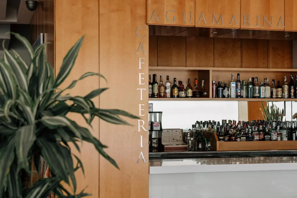 Bar, Suit d M correct code to use 3695, Costa Blanca