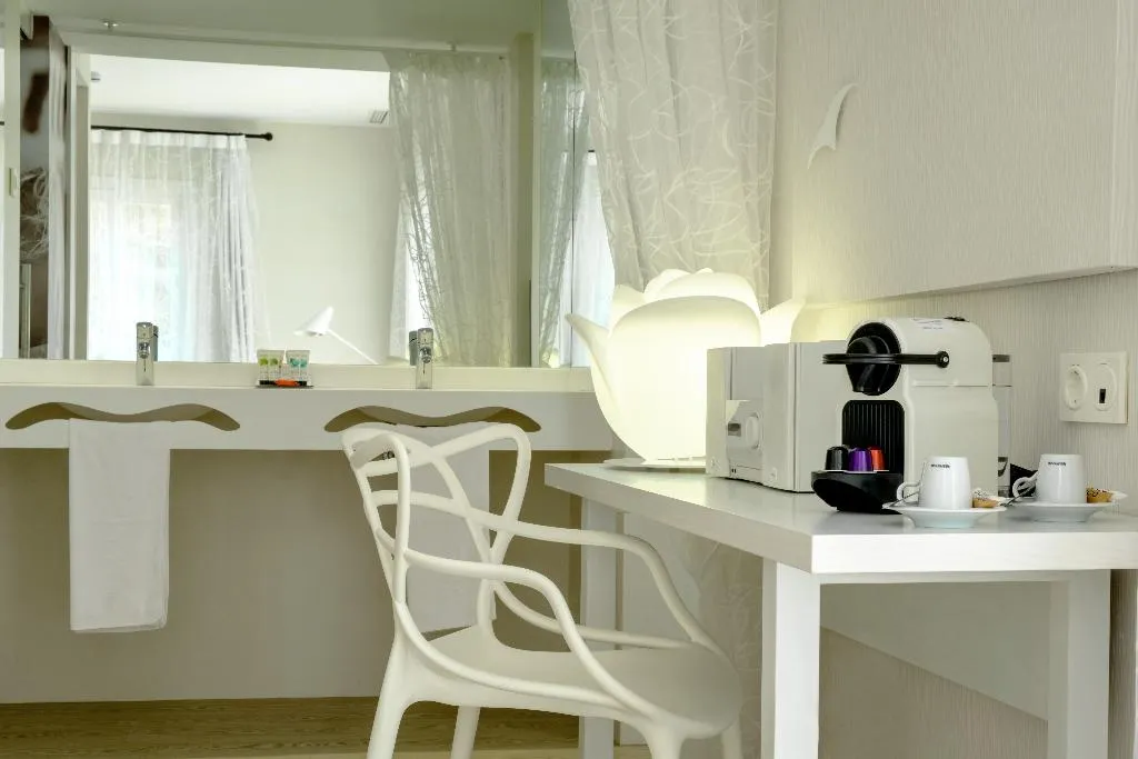 SUITE GARDEN VIEW Room, Blanco Hotel Formentera, Ibiza