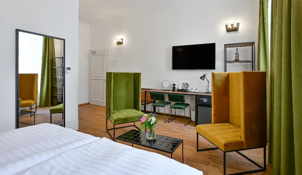DOUBLE COMFORT Room, Hotel Garden Court Prague, Prague