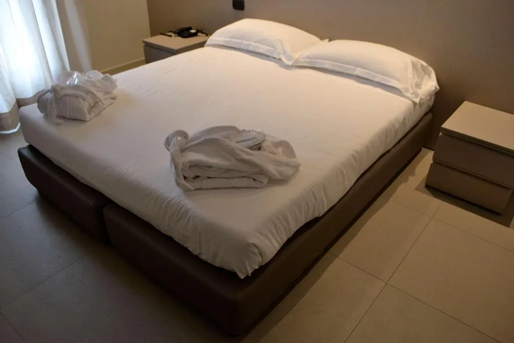 Room, Plus Welcome Milano, Milan