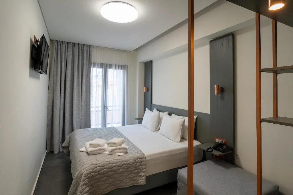 TRIPLE DELUXE Room, Argo, Athens