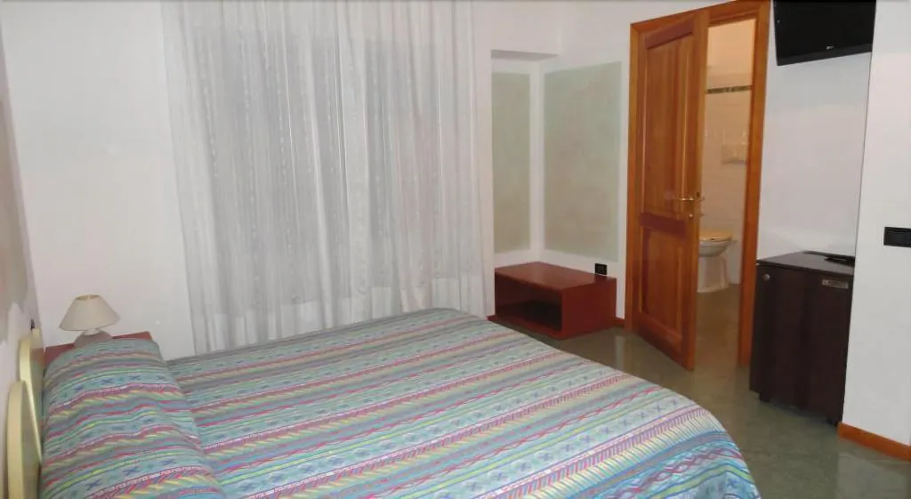 Room, Hotel Ristorante Silvestrino, Cagliari