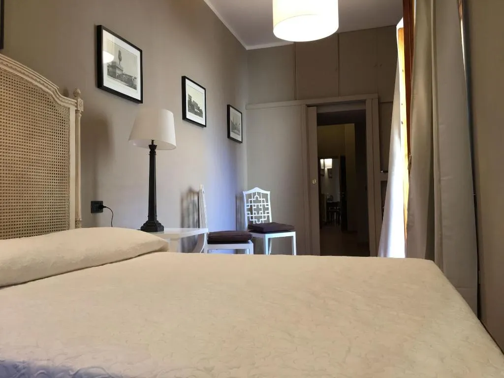 Room, Residenza Ognissanti, Florence
