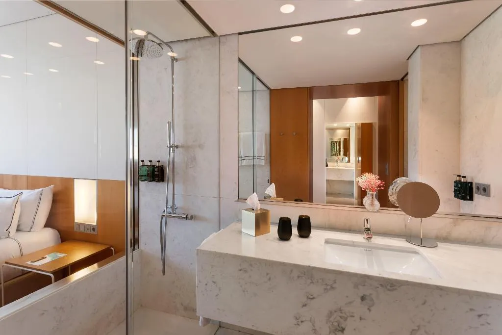 SUITE TWO BEDROOMS Room, Melia Palma Bay, Majorca