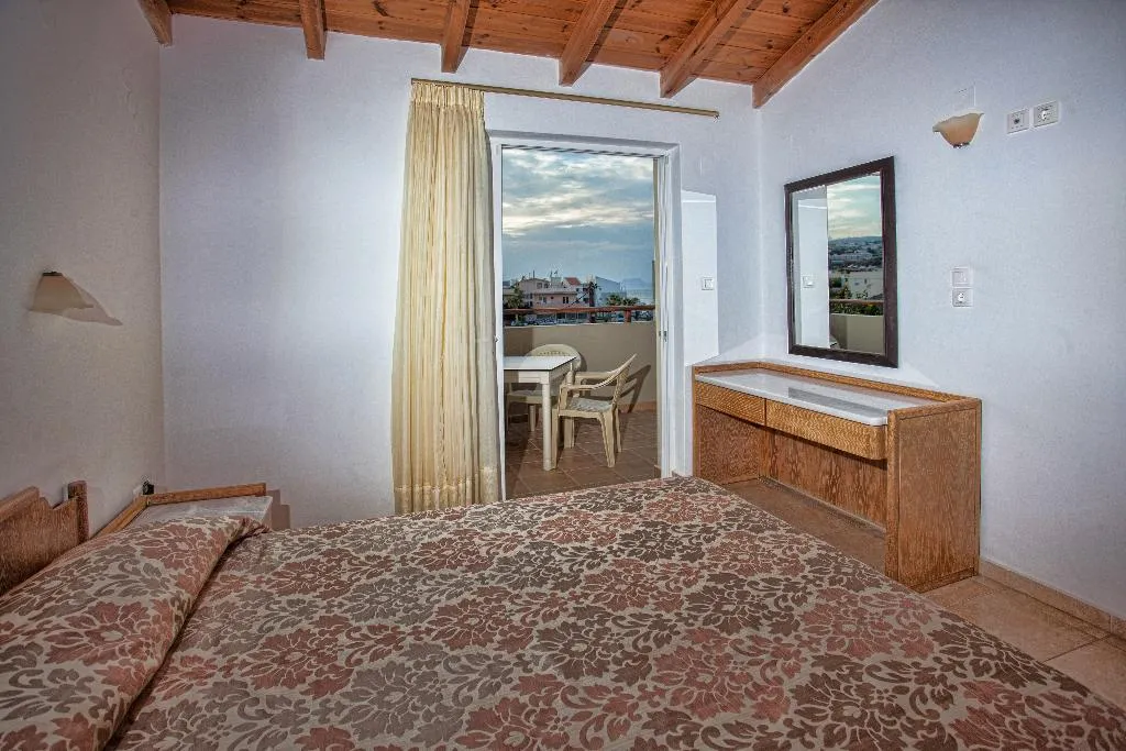 APARTMENT SIDE SEA VIEW Room, Ilian Beach, Crete